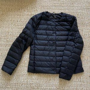 Uniqlo ultra light down shell sz M puffer